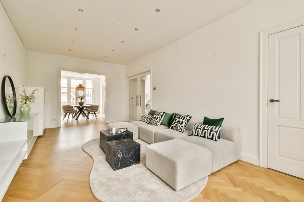 Medium property photo - Jacob Obrechtstraat 1-2, 1071 KC Amsterdam